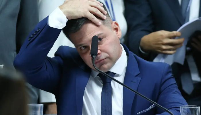  Tornozeleira de Silvinei ficou sem sinal na madrugada de Natal, diz PF 